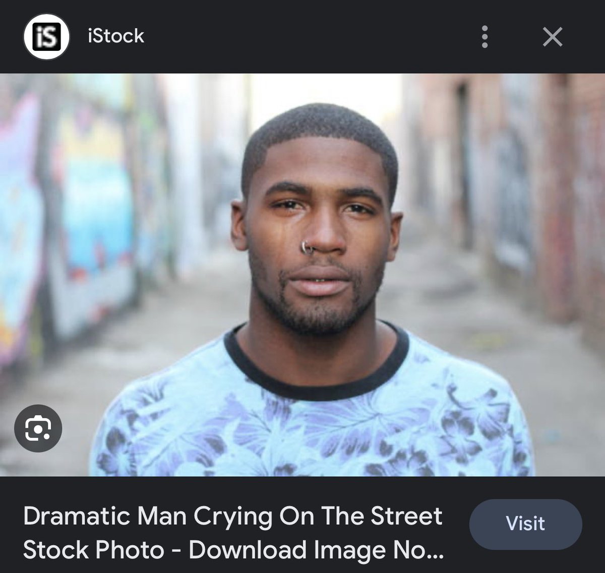 aramatize's tweet image. we got new girl’s socials i repeat we got new girl’s socials #ArmunityCollege #WeirdBehavior