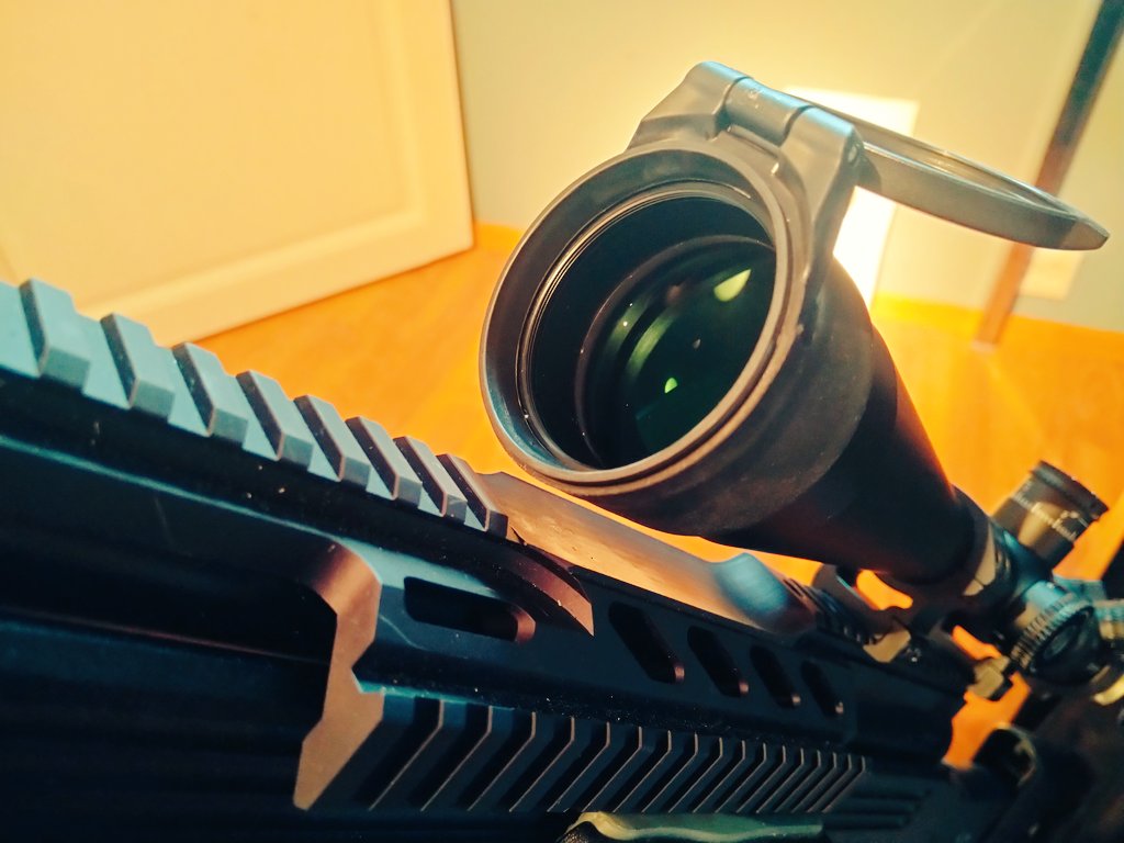 BMagnet1337's tweet photo. @VortexOptics The outer ring on my objective started backing out with my sunshade last time I was at the range - will that be a problem for the nitrogen fill and watertightness of the scope? Viper PST Gen 1, maybe 1/2-3/4 turns before I noticed. https://t.co/wpZRi8WDaf