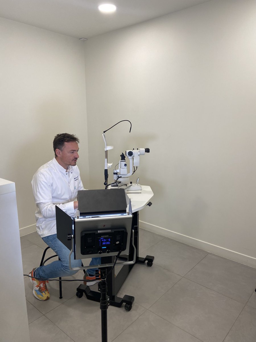 DesensOpticien's tweet photo. Journée au magasin @LaBranche06220
L’avenir de notre profession passe par la technicité et la spécialisation.
👉adaptation lentilles
👉examen de la vue
👉conseils
#labranche @LyleooSolution https://t.co/uUlgyJXUbX