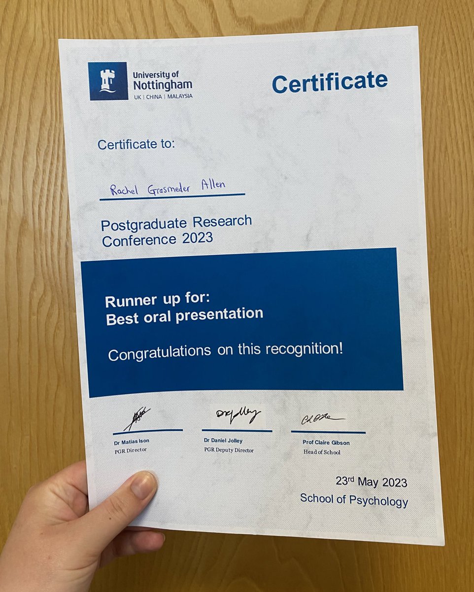 Very pleased to have won second prize for my presentation today at the @notts_psych PGR conference talking about my recent research as part of the @nottm_bbsrc_dtp! Also a massive congratulations to @davidsonchri for winning with her fantastic talk! #NottsPsychPGR