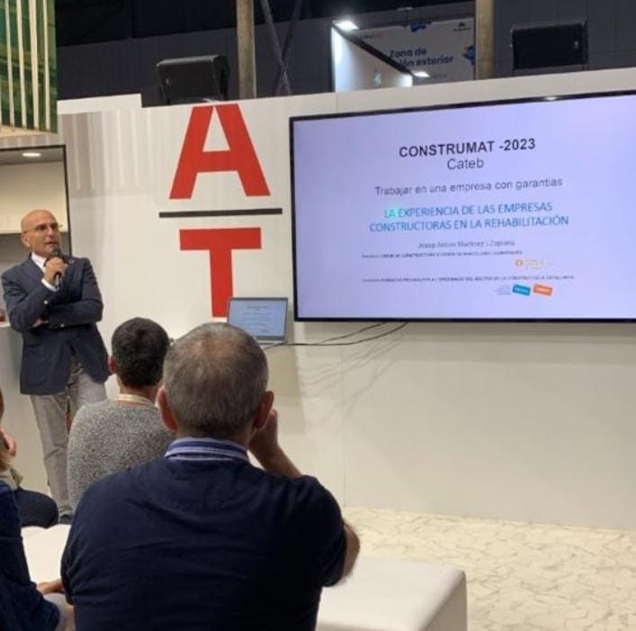 ConstructorsBCN's tweet image. Avui el president del Gremi, Josep Antoni Martínez Zaplana, ha presentat a #Construmat la ponència "La experiencia de las constructoras en la rehabilitación", on s'han explicat els segells #Consta i #Recons de responsabilitat i gestió de residus 

@cateb_barcelona @CambraContCat