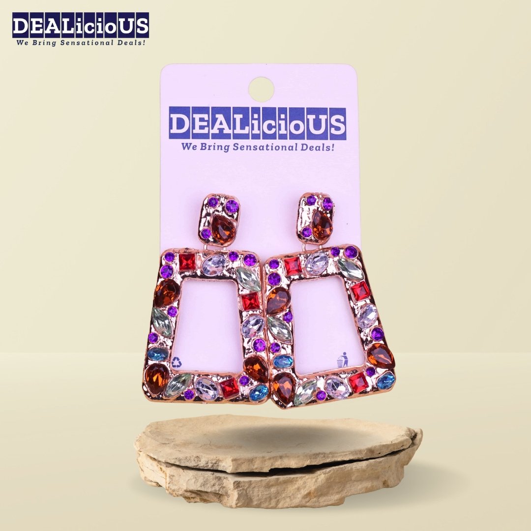 Shop these elegant multi-rhinestone earrings at a discounted price!
.
.
#Earrings #jewellry #earringscollection #statementjewelery #pakistaniwedding #chunkygoldearrings #Dealicious #DEALioUS #dealiciousofficial #onestopshop