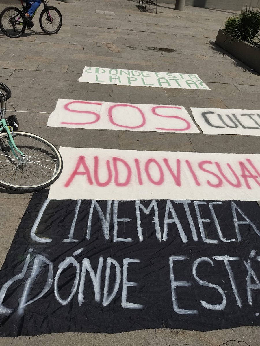 Daniel303G's tweet photo. El sector audiovisual se manifestó de manera legítima. https://t.co/aUxQ3oSvqs