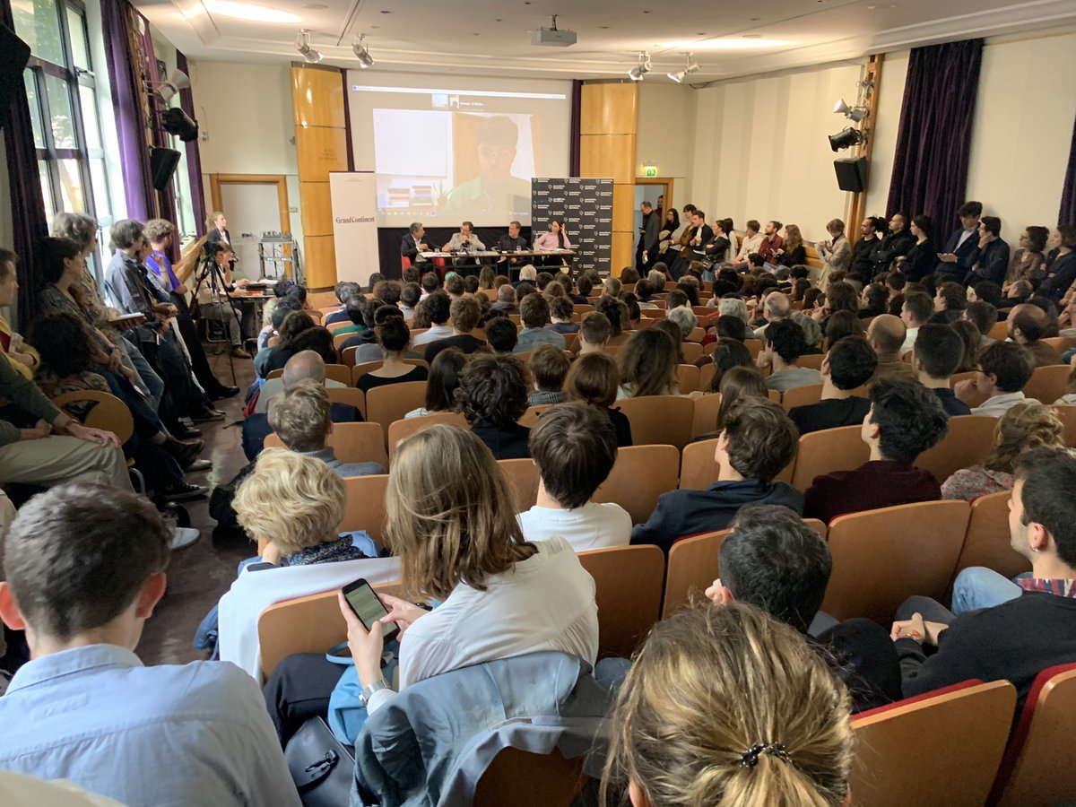 Pierre_Paris_5e's tweet photo. #FrancoisRuffin #Paulmagnette , #Chloeridel au #Grandcontinent sur la doctrine et la stratégie des gauches

➡️ Election EU : pertinent mais perception  très -  de la population

➡️ L’EU « version gauche » doit devenir un levier de protection vs le chaos néolibéral 

#Paris5 https://t.co/vxL8pXlLbK