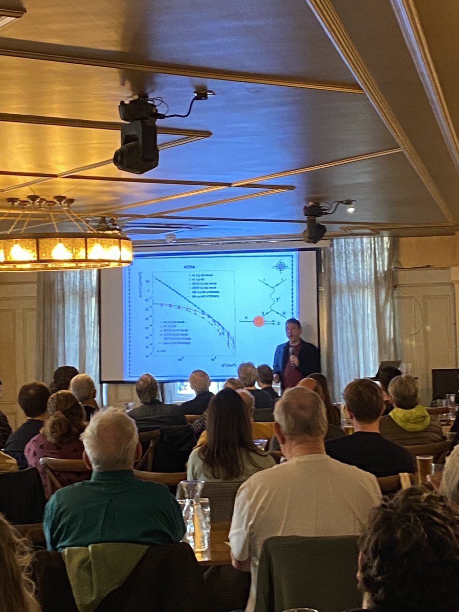 Finally understand what the Higgs Boson is 🤯 <a href="/jonmbutterworth/">Jon Butterworth</a> #pint23