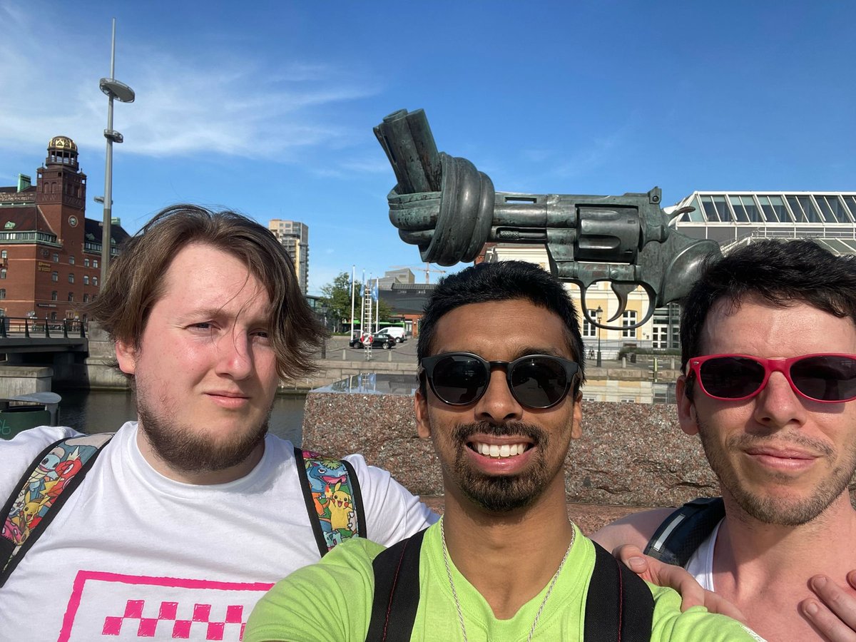 Adellion tweet media