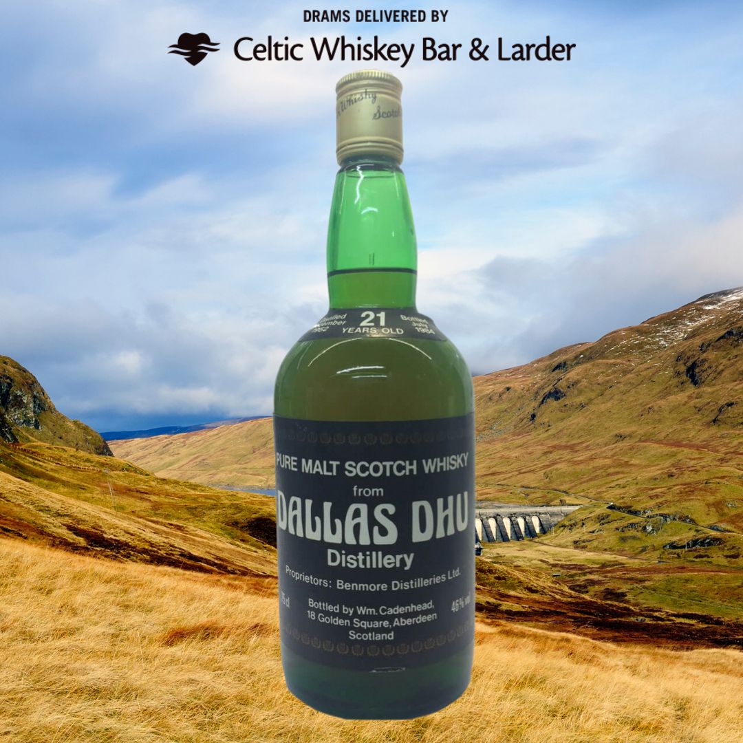dramsdelivered's tweet photo. Dallas Dhu 1962 Cadenhead 'Dumpy' Bottle Edition. Released in 1984 at 21 years and just after the distillery closed permanently. Thankfully the place is now a preserved museum for Historic Scotland. 
3cl #drams available here: https://t.co/ie9cL6PSra
#whiskeysample #whiskysamples https://t.co/OL2XnbZ01j