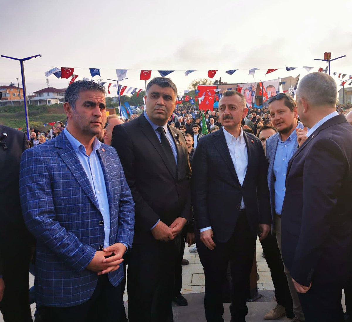 Soykırım ve Sürgünün sembol tarihi olan 21 Mayıs 1864 tarihinde yaşanan acıları yansıtmak amacıyla Kocaeli Belediyesi tarafından yürütülen “Kafkas Sürgünü Anıtı” açıldı.