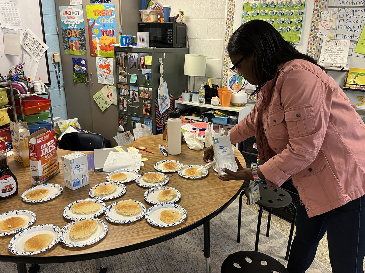 2ndGradeChronicles tweet media