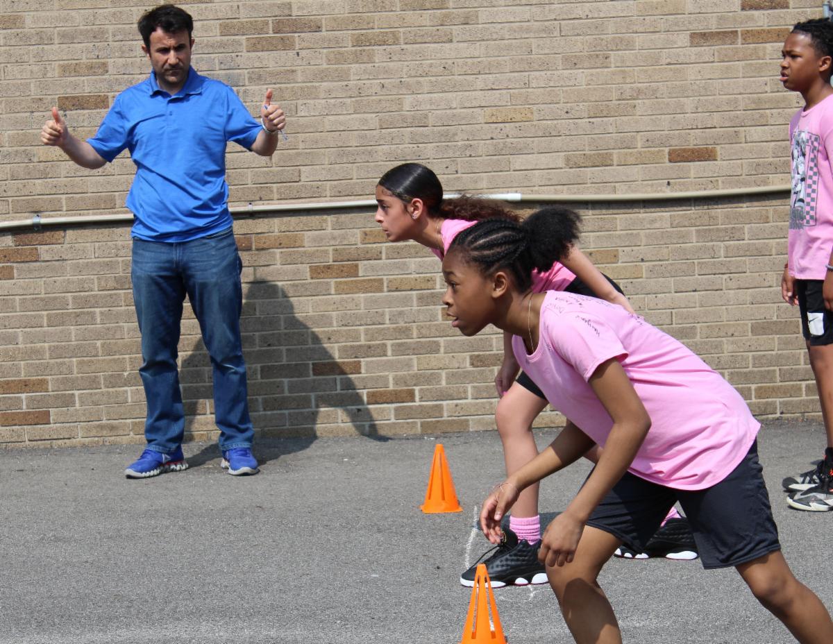 hsayoungstown's tweet photo. We've had another beautiful day for outdoor fun.  Today was field day for 6th-8th grade.  It was also 8th grade's last day of school.  Tomorrow afternoon, we will send them off to their high schools of choice.  #weareconcept #hsay #STEM #playoutside #physicaleducation #fieldday https://t.co/rek2AmfyBL