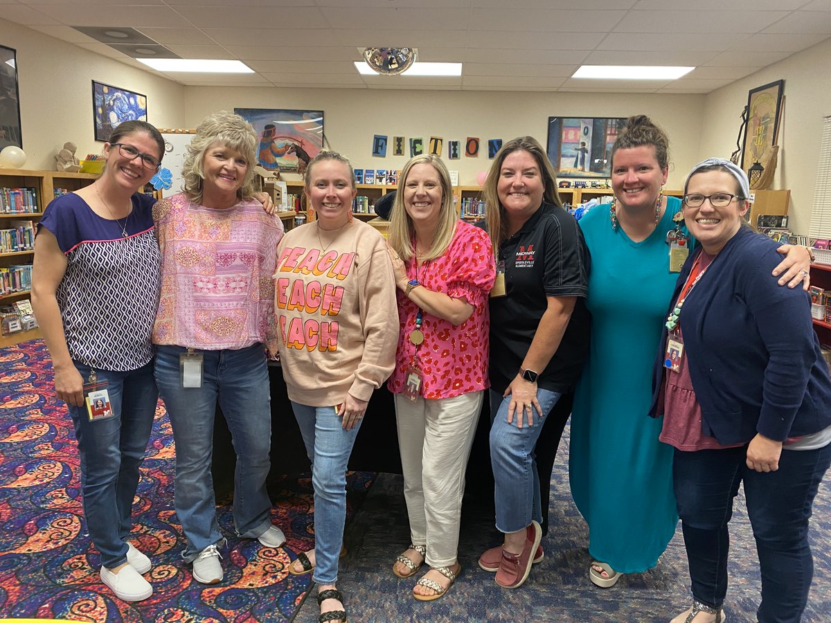 Speegleville's tweet image. We will MISS these amazing educators! Speegleville loves you!! #TeamSPE #SpeeglevilleStrong #StayinYourStall #1Midway #MidwayISD