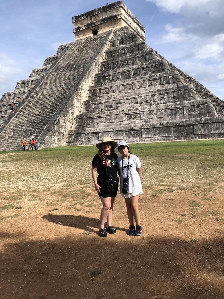 MARILOLA71's tweet photo. Chichén Itzá es un lugar de mucho calor, energía pura y esos cenotes son grandiosos de conocer ✈️ me impresiona el turismo desarrollado que tiene México, totalmente recomendable 👌🏻 https://t.co/2rBPmVh1g7