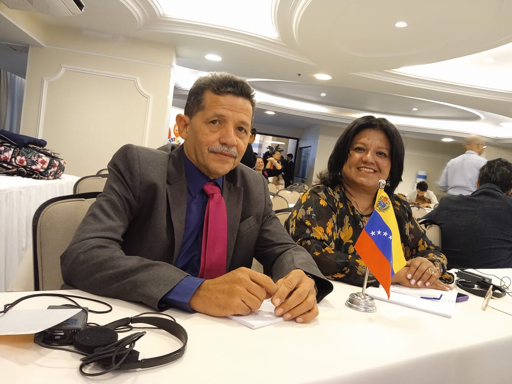 A toda máquina 

#Hoy|  Nuestros Viceministros de educación @_NancyOrtuno_  y <a href="/pedrodiazg59/">Pedro Diaz</a> junto a más de 13  representantes de países de América Latina 🌎  inician su participación en el Congreso Internacional sobre Alimentación Escolar y la reunión de la RAES. <a href="/NicolasMaduro/">Nicolás Maduro</a>