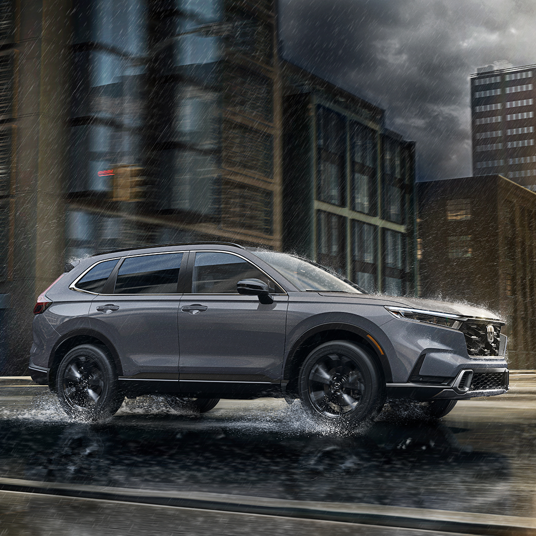 Weather the storm.
#HondaCRV
---
Résistez à la tempête.
#HondaCRV