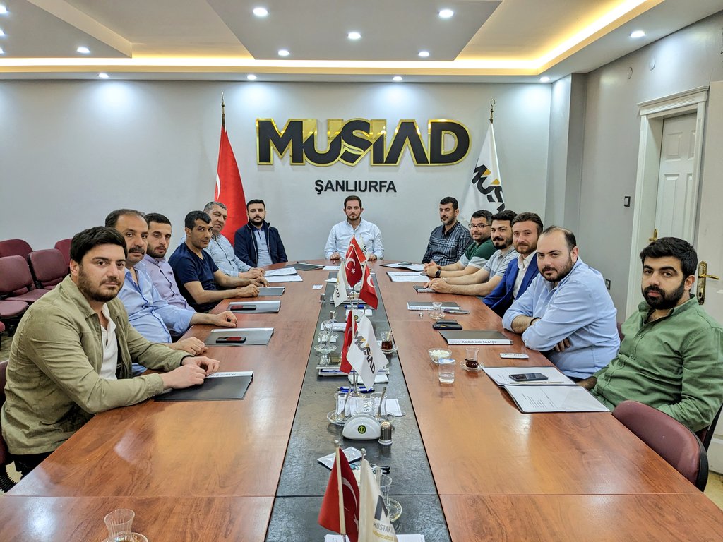 MÜSİAD Şanlıurfa Başkanımız <a href="/SalihDemirkol_/">Salih Demirkol</a> 'un başkanlığında,  Haftalık Yönetim Kurulu Toplantısı gerçekleştirildi.
<a href="/MUSIAD/">MÜSİAD</a> 
<a href="/MahmutAsmali/">Mahmut Asmalı</a>