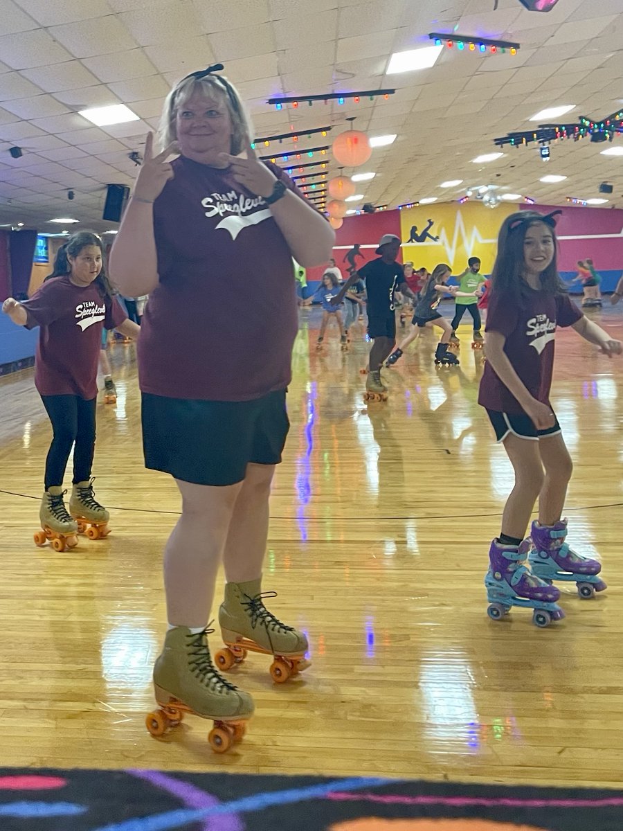 Speegleville's tweet image. End of Year Skating!! Yahoo!! #TeamSPE #SpeeglevilleStrong #1Midway #MidwayISD