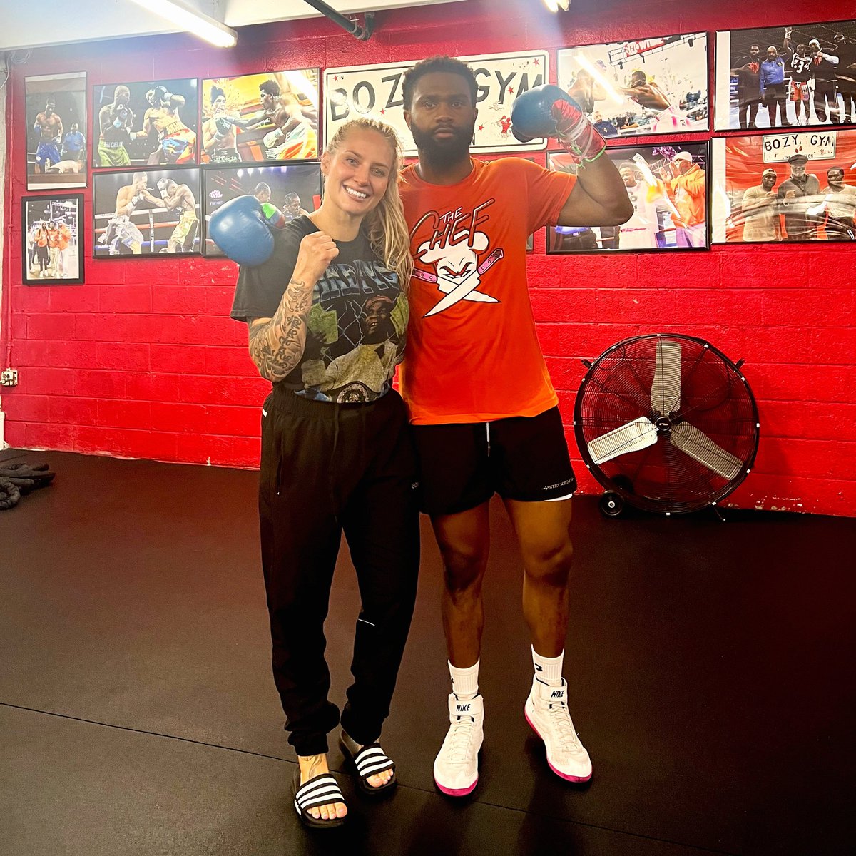 Good to meet the next welterweight champ @JaronEnnis today in his gym in Philly 🥊✨ 

Getting some solid work In 💪🏼

#Boxing #WorldChamp #BlondeBomber #BootsEnnis #Philly #PhillyBoxing