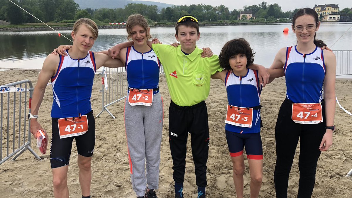 NatationPaul's tweet photo. France UNSS 🇫🇷 d’Aquathlon-Triathlon à Belfort ⛰️. Une belle expérience 🤩 pour les collégiens @Pvalery75012 . Malone jeune officiel UNSS donne le départ avec @gosseced_fftri 👏 @Paris2024 @UNSS_Paris @Academie_Paris @LyceePaulValery @unss #franceUNSS https://t.co/UqqR5j5O4Y