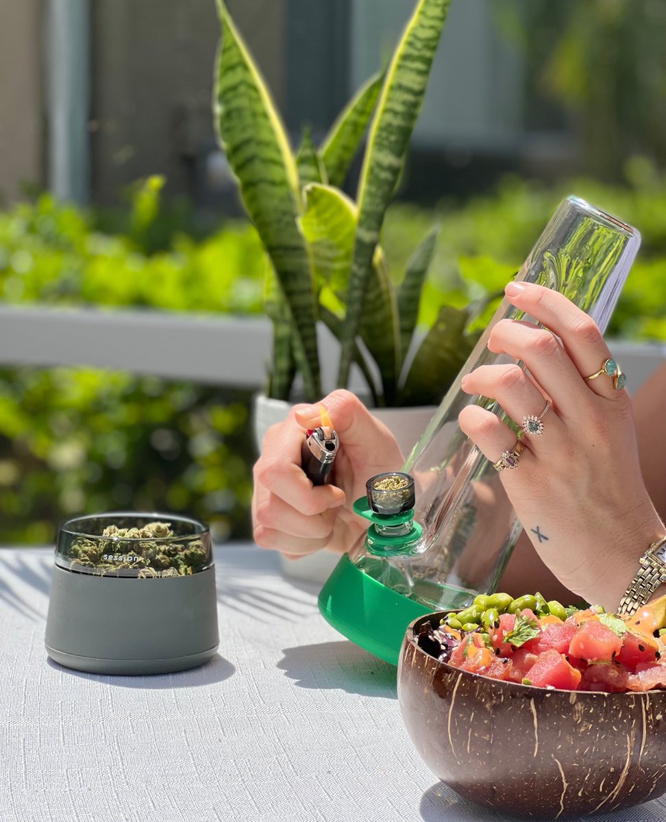 sessiongoods's tweet image. The perfect summer sesh in 3 slides... 

Shot by @whalebonemagazine
bit.ly/45uhQRR

#smoke #chill #donothing #kickback #memorialday #memorialdayweekend #vibes #session