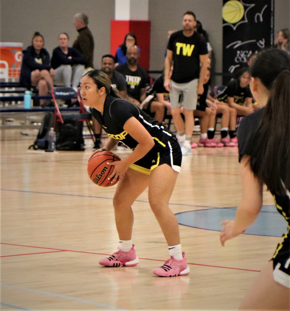 troopwestbb's tweet photo. @MalekKayla, @reesenoaaa, Allison Clarke, and Lea Line Romain stepped up in PHX! #stillrolling @MattyK31 @PGHCalifornia https://t.co/Ou0rdxcEnN
