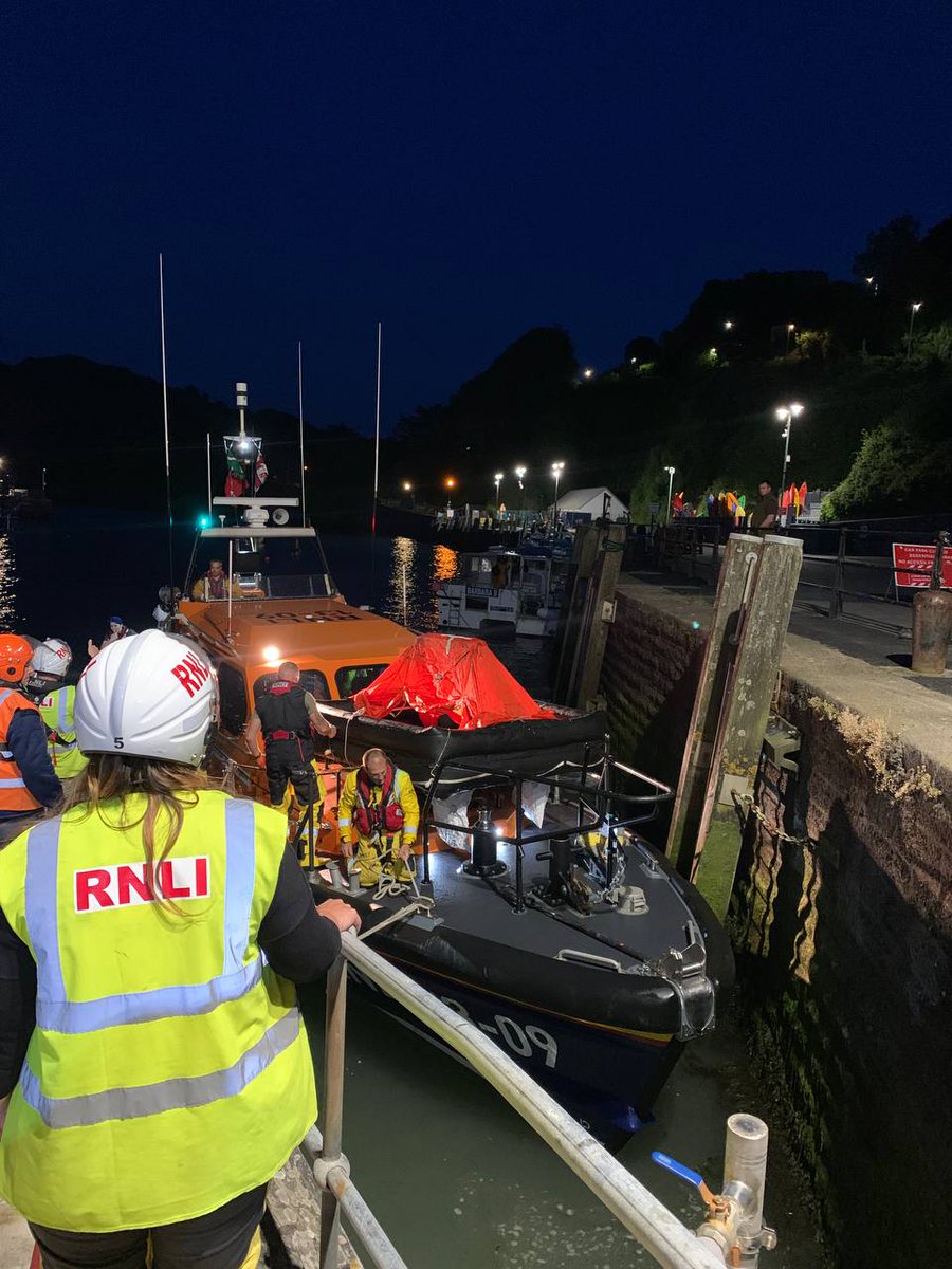 We were tasked at 8:12pm yesterday evening by the coastguard to a 32ft cabin cruiser taking on water one mile east of Ilfracombe. Our volunteer crew launched both lifeboats and rescued the two people on board shortly before the boat sank completely.