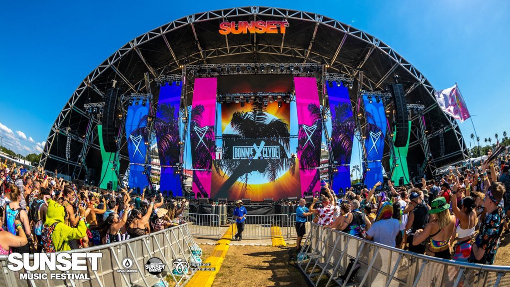 Sunset Music Fest (@SMFTampa) poised to have a multi-million dollar economic impact in #Tampa this weekend 🎶

Read the full story >> l8r.it/SvbG