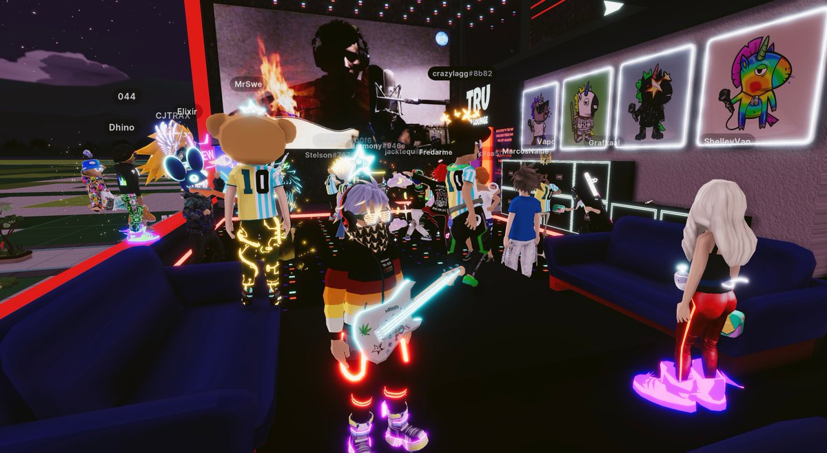 Let's go! @TomTarno is LIVE in the #TRUBandRoom at 27,-118 in #Decentraland! Come vibe with the #DCLfam