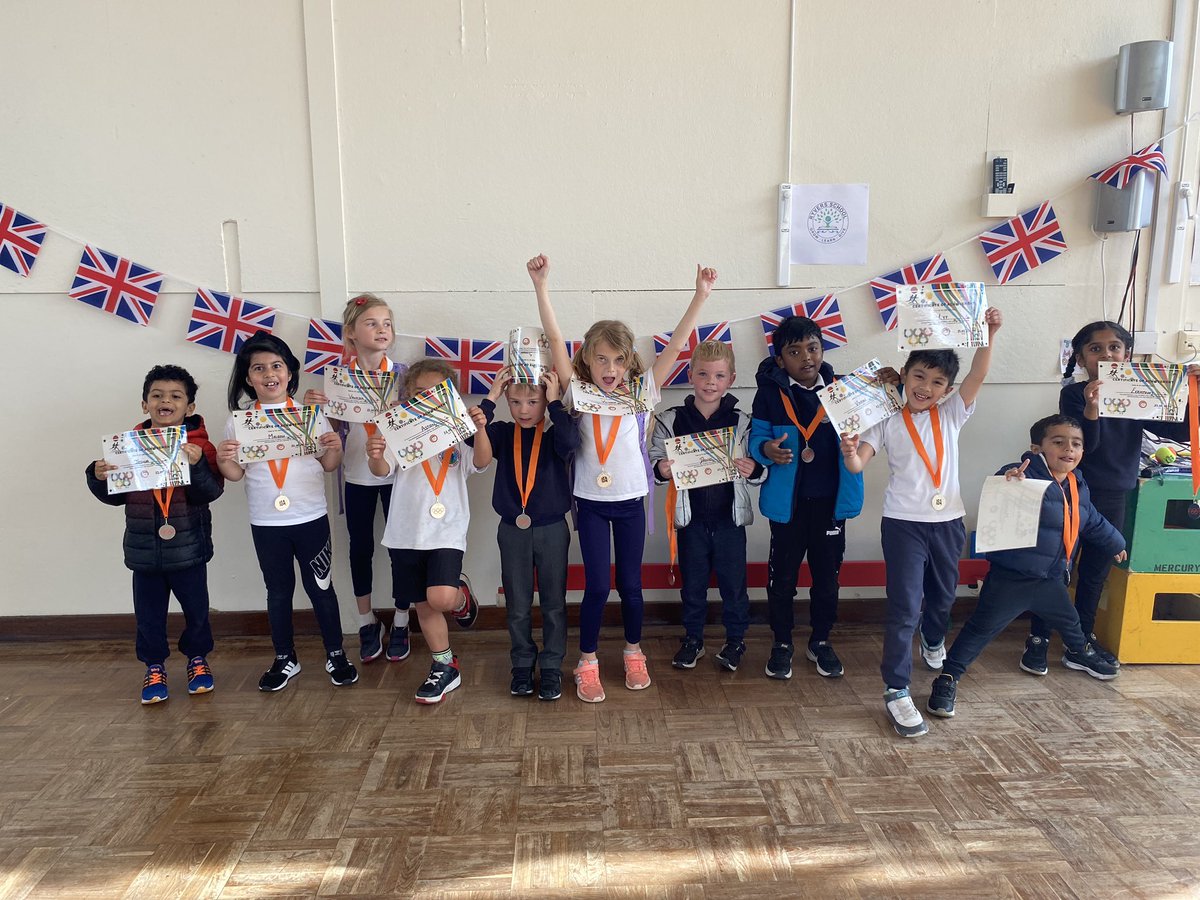 InspireSportsA2's tweet photo. EYFS &amp; KS1 Olympic Club 🥇🥈🥉

We have had a blast 💥 this half term with Olympic club. Learning new sports, trying new sports and having lots of fun each week. 

Today we finished off with gymnastics 🤸‍♀️ 

Thank you for all your support and joining in.

🔴🟠🟡🟢🔵
@RyversSchool https://t.co/QGt2KioIaA