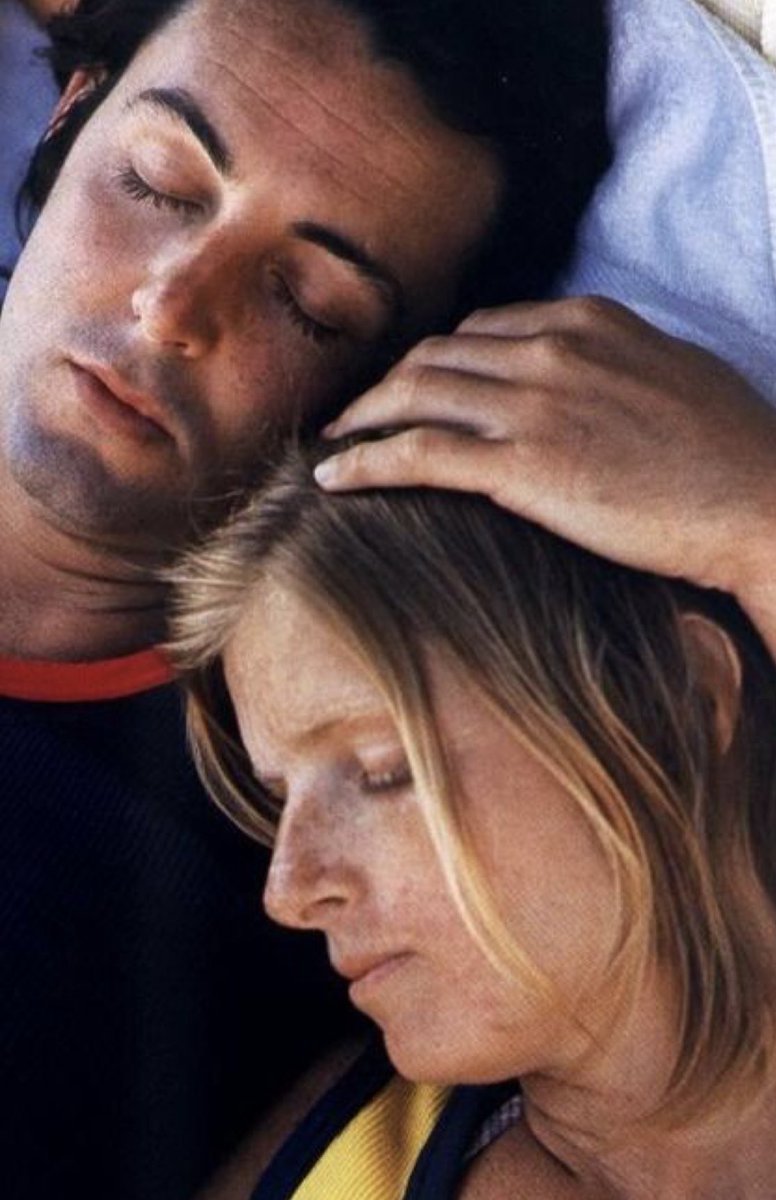 Paul and Linda sleeping 😴 

Good night 💤 

#LindaMcCartney
#PaulMcCartney