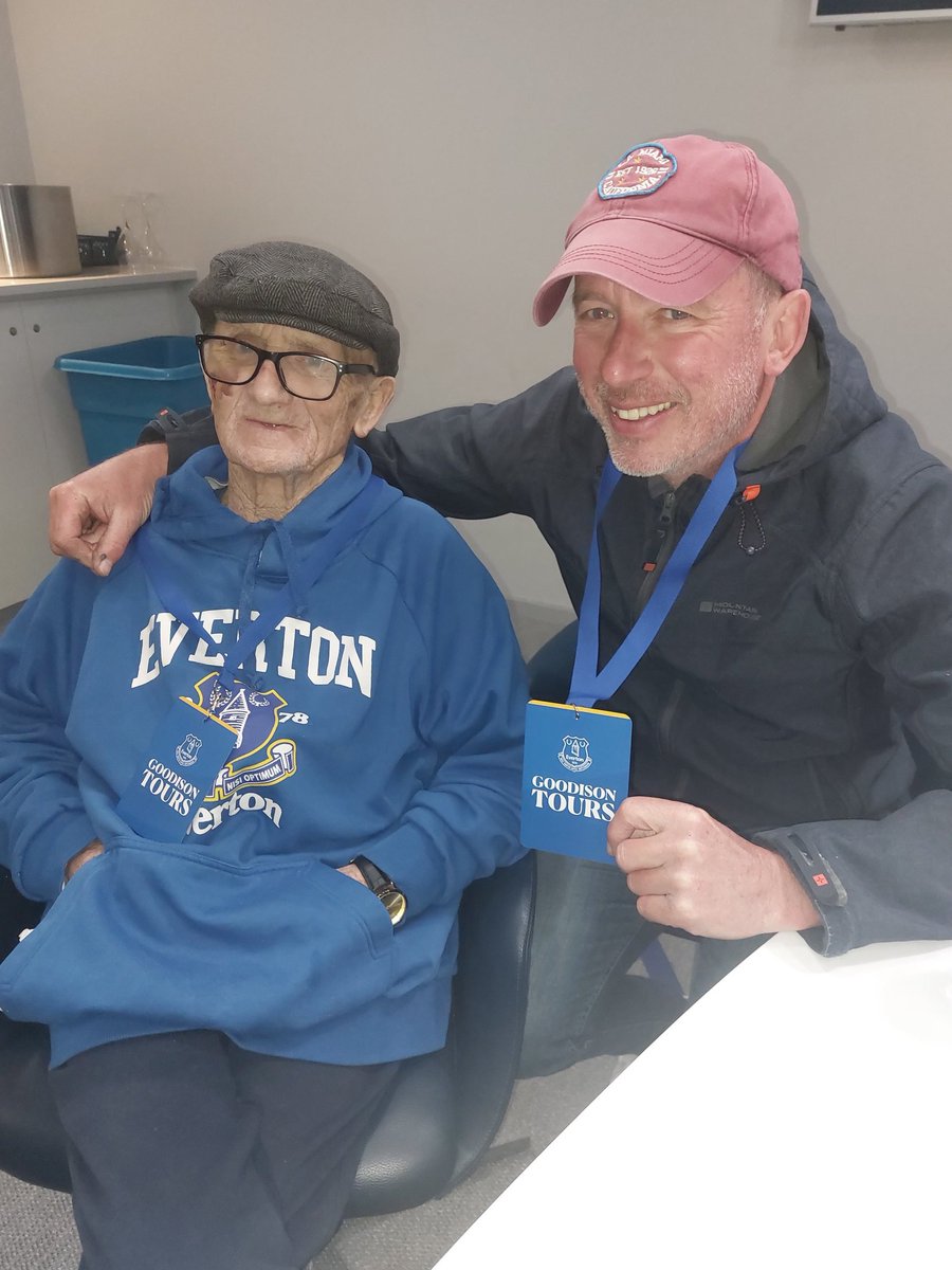 julest33's tweet photo. Thanks SO MUCH to Will, Ron and Frank @Everton Tours for making Dreams come true, 3 of our lovely residents from Dovehaven House @DovehavenHomes where guests of honour at Goodison, after our fantastic activities coordinator Katie's heartfelt letter #dementia #DreamsComeTrue #EFC https://t.co/f4m0T3iCVV