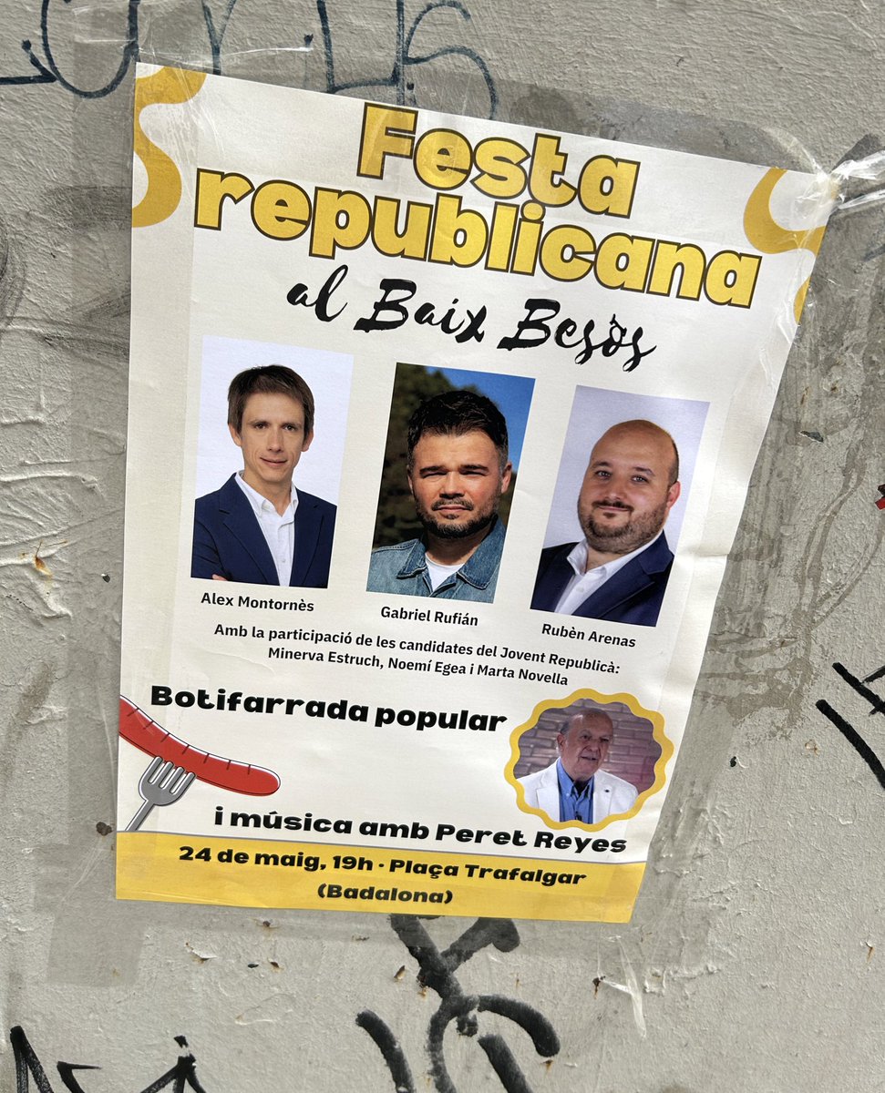 potrona_la's tweet photo. En estas primeras fotografías alguien de @ERCbadalona pone un cartel de una butifarra que montan. Todo correcto de momento! #Badalona https://t.co/c9EmZJrnS9