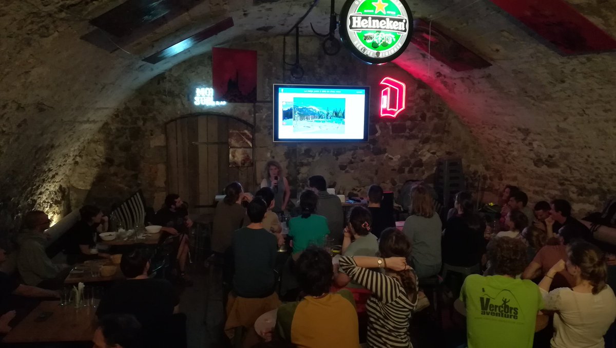 Ce soir, Kévin Fourteau et <a href="/mpneige/">Marie Dumont</a> nous ont parlé neige et climat ❄️ et c'était passionnant ! #Pint23 <a href="/pintofscienceFR/">Pint of Science FR</a>