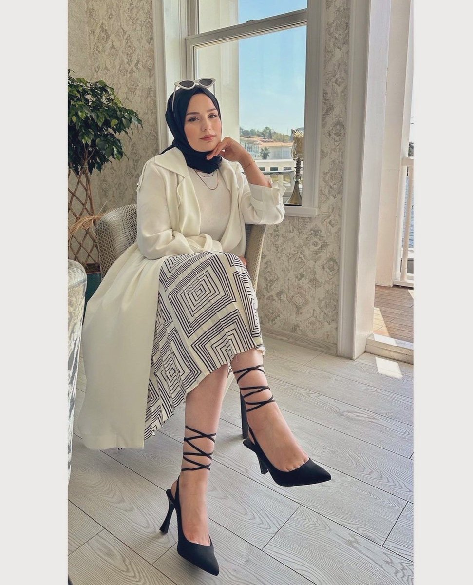 Ayse Nur Erol (@aysekaraagozz) on Twitter photo 