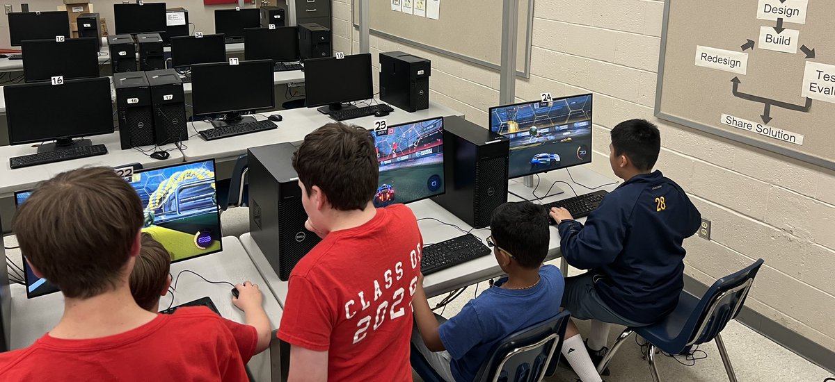 Getting some experience with E-sports before the end of the year <a href="/PSELesports/">Pennsylvania Scholastic Esports League</a> <a href="/Neshaminy_SD/">Neshaminy School District</a> #RocketLeague  <a href="/MP_MrSokol/">Maple Point MS</a>