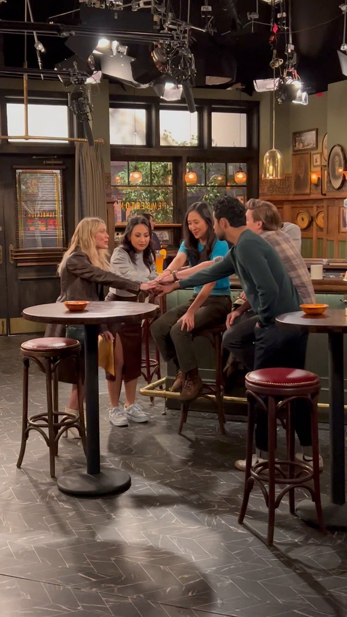 How I Met Your Father on Twitter "Ick on three! Enjoy this behindthe