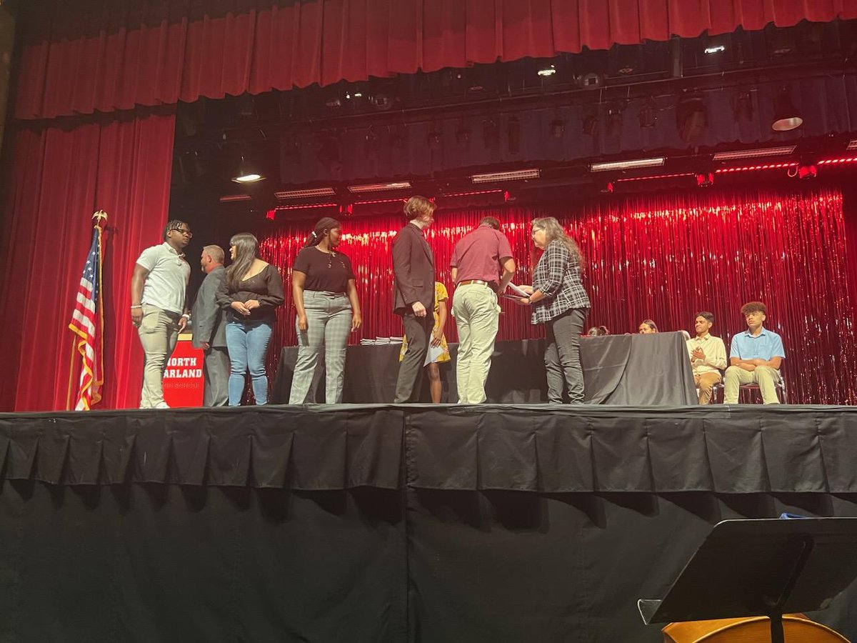 north_ptsa's tweet photo. Thanks to the membership dues and fundraising efforts we were able to award 9 student members $200 in scholarships @NGHS_Raiders @nghs2023  @NGHSRAID3RATHDP https://t.co/uO6Fz50yz7