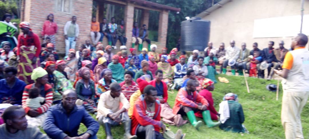 RwandaUnabu's tweet photo. Today @KaragoSector @NyabihuDistrict access to #justice coalition Partners @haguruka_ngo @RwandaUnabu @InfoCerular together with Lawyers with #disabilities conducted awareness on #GBV and rights of women with disabilities @DisabRightsFund @TheDJP_ @Rwanda_Justice #JRLOS https://t.co/f33NvzRhmT