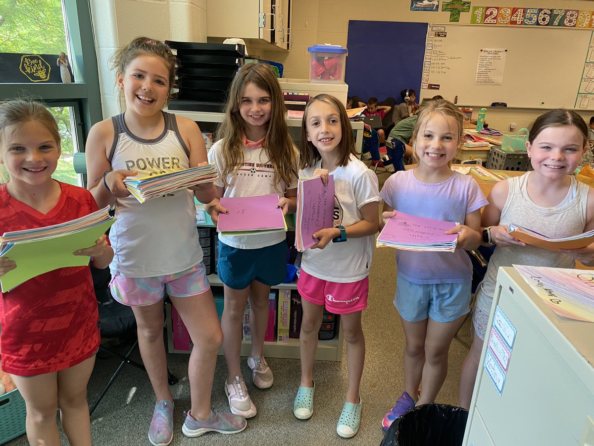MrsPaulson2's tweet photo. Look at those giant stacks of Math Challenge packets all accomplished this year!! Way to go 3P friends for pushing yourselves to go above and beyond!!! https://t.co/mApxkjhzj4