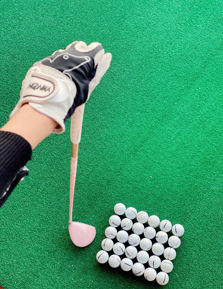 Aurora445488's tweet photo. There are basics to follow on hills (rolling hills) like snakes on slopes! #PlatinumTees #PlatinumModels #PlatinumLife #Golf #GolfCaddy #GolfBabes #CaddyTeam #letsgolf #fyp #caddy #teetime #letsplay #playgolf #vegasgolf #golfskirt #golfcart #golfcourse #oneofthree #birdie #monday https://t.co/7XvkJmDoGG