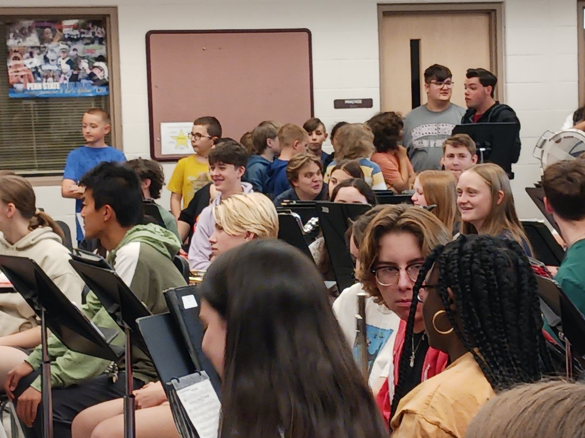 AndrewMaier355's tweet photo. Here are Andrew Maier and Willow Creek band students learning from high school band students AND experiencing 2023-2024 Marching Band Drum Major Auditions!  The theme of the field show is "Phantom of the Opera! https://t.co/8S1hZrOhbm