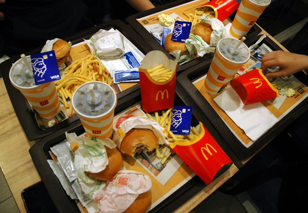 Cupidiouss's tweet image. Capture the taste of victory and rewards! The McPlutus gang is fiercely #HungryForPlutusPerks! 📸🍟💰