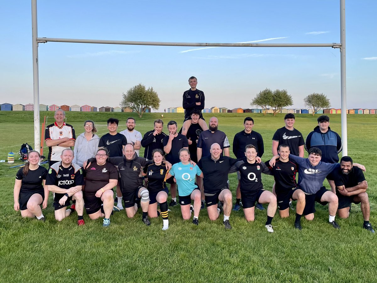 📸 Tuesday Night Touch Rugby Crew

If you are looking to try Touch Rugby, join us next Tuesday 7-8:30pm. All new players welcome, age 14 and above. 

▪️Family ▫️Community ▪️Respect ▫️Teamwork ▪️Enjoyment ▫️Discipline ▪️Sportsmanship
