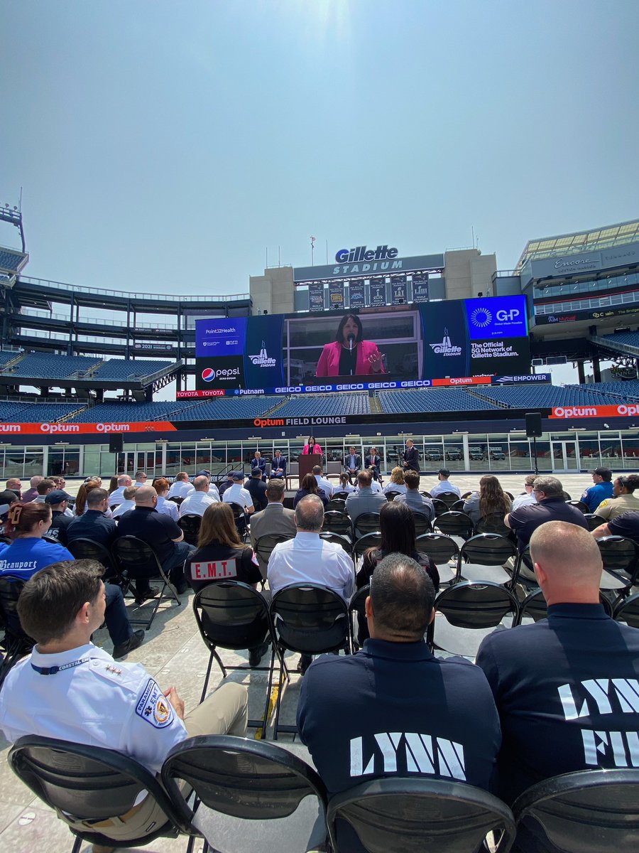 To EMTs, paramedics, firefighters and all of our brave first responders: Thank you. When every second counts and lives are at stake, you are always there.  

Honored to celebrate EMS Week with <a href="/MassAmbulance/">Massachusetts Ambulance Association</a> and the Convoy of Champions!