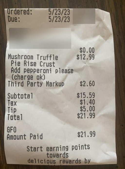 Enjoying that #freepizzaday one of the good things left to celebrate in crypto! Thanks <a href="/RarePizzas/">Rare Pizzas NFT 🍕🤌</a> &amp; <a href="/Pizza_DAO/">PizzaDAO 🍕🏴‍☠️</a> #ProofofPizza