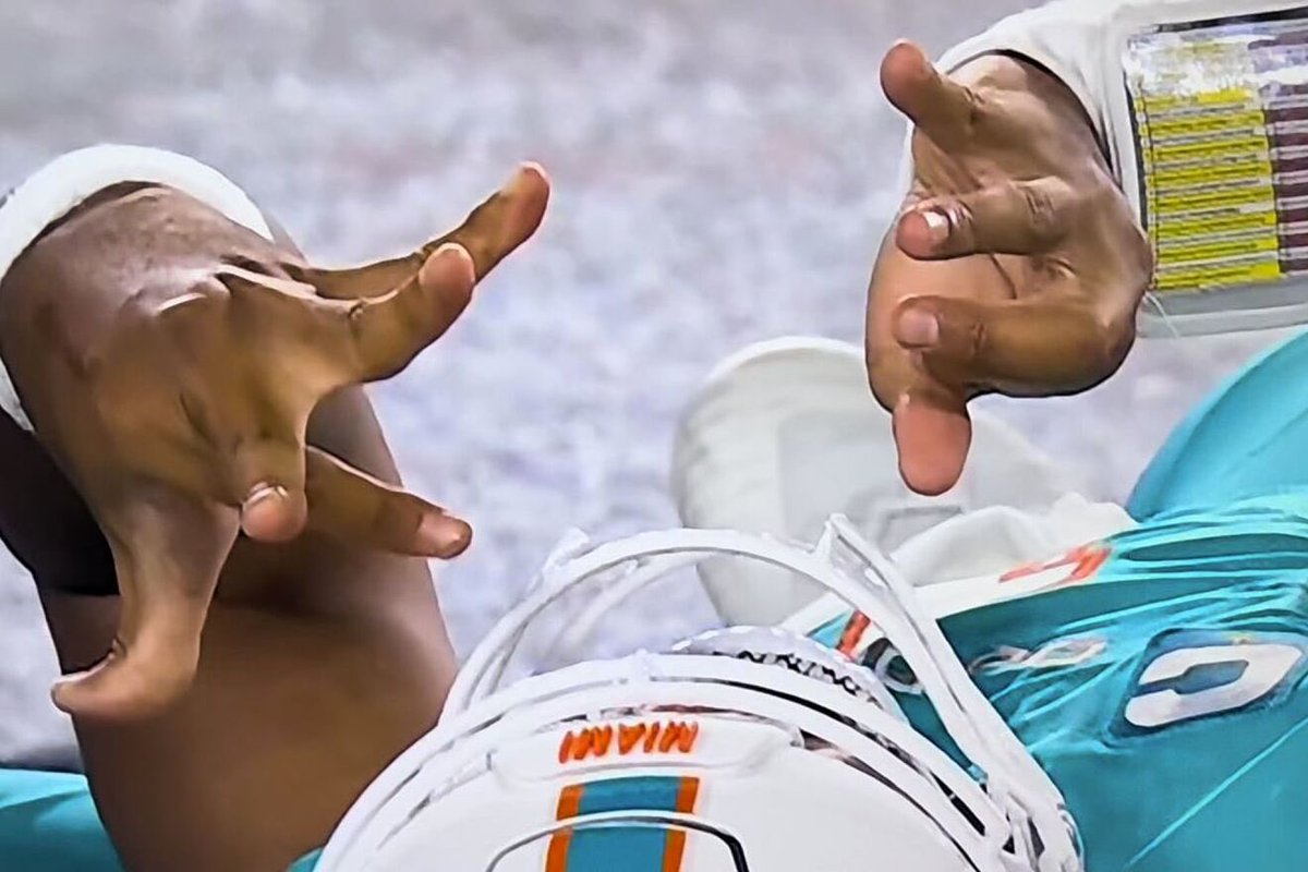 fantasyGOnfl's tweet photo. @NimblewNumbers This many https://t.co/gemF5qmA4s