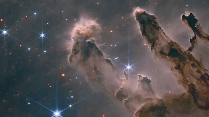 ✨JWST Dusty Pillars of Creation (NIRCam) Credit imagine: NASA/ESA/CSA Credit de procesare: Brian Puhl✨