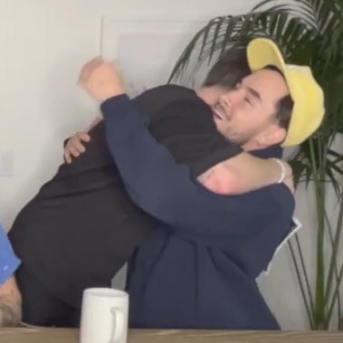 CRAWF KIAN HUG LETSGOOO