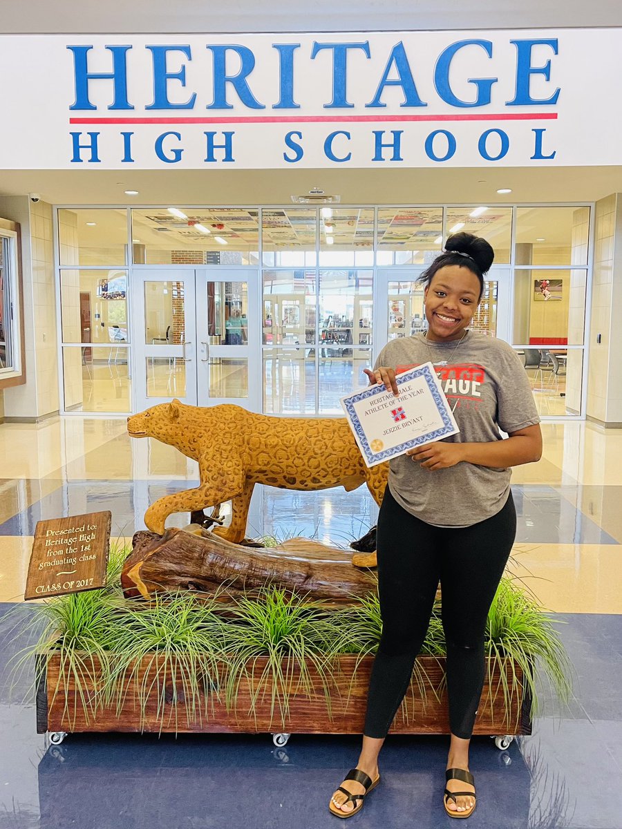 Congratulations to Ms. @Jerziebryant3 for being named the Heritage Female Athlete of the Year!!! What a great accomplishment and a great 4 years! We are so thankful for your time and commitment to our program and to Heritage! We love you Jerzie B!!!