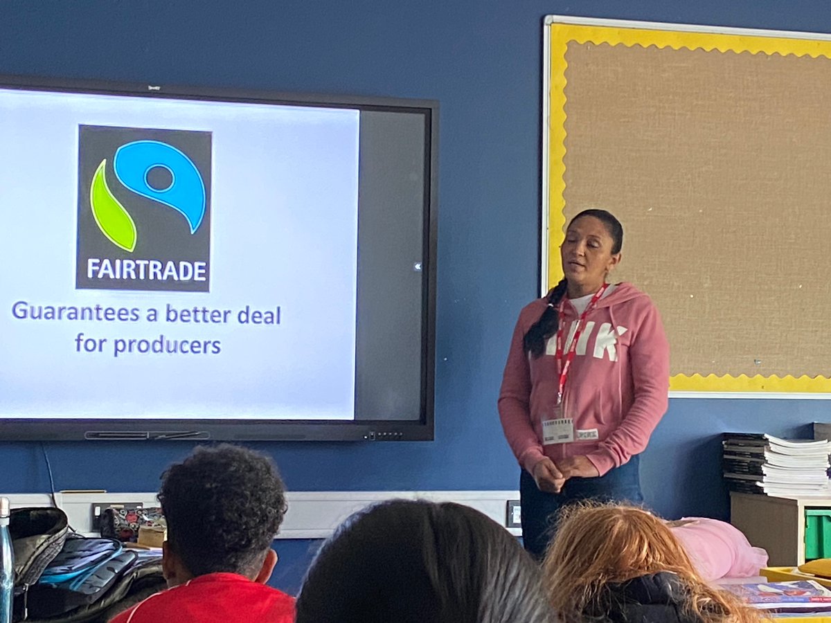 EleanorRandal20's tweet photo. Year 5 and 6 @MayParkPri were so lucky to have a visit today from a Nicaraguan Coffee farmer. Erika is part of a Fairtrade Cooperative. She was inspirational. Thank you to the Bristol Twinning team for letting us be a part of it. And thanks to Nick for his translation! https://t.co/jXZYALxQki