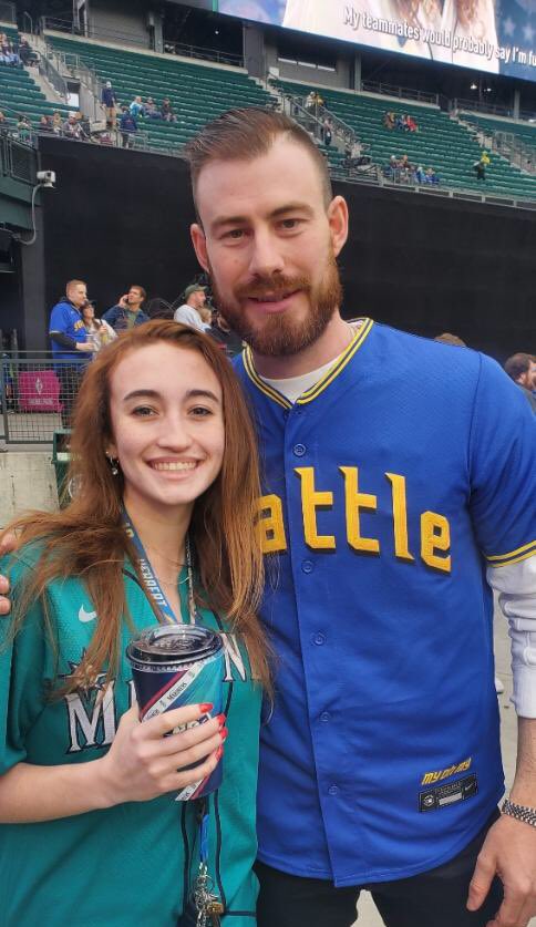 Val🥀📝 tweet media